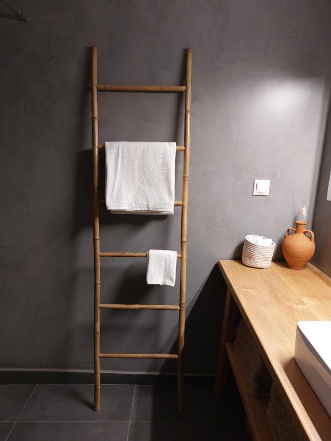 Christina-Anna Athens City Center Walking Distance To Everywhere And Acropolis, In One Of The Most Favorable Locations By National Gardens And Zoo, Hellenic Parliament In Syntagma And Stylish Exquisite Kolonaki Cozy Renovated Apartment Экстерьер фото