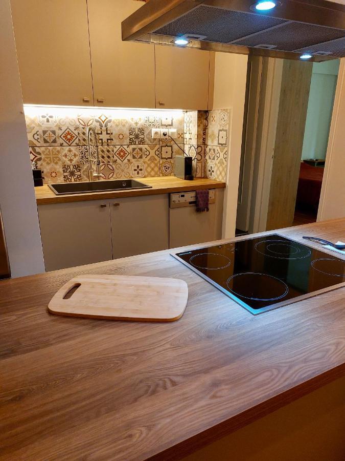 Christina-Anna Athens City Center Walking Distance To Everywhere And Acropolis, In One Of The Most Favorable Locations By National Gardens And Zoo, Hellenic Parliament In Syntagma And Stylish Exquisite Kolonaki Cozy Renovated Apartment Экстерьер фото