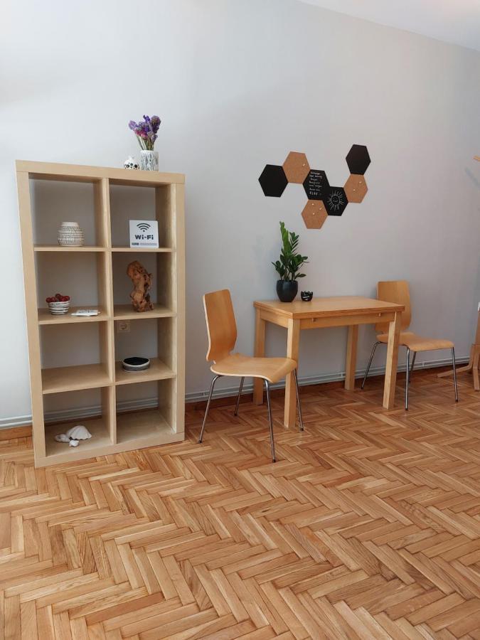 Christina-Anna Athens City Center Walking Distance To Everywhere And Acropolis, In One Of The Most Favorable Locations By National Gardens And Zoo, Hellenic Parliament In Syntagma And Stylish Exquisite Kolonaki Cozy Renovated Apartment Экстерьер фото